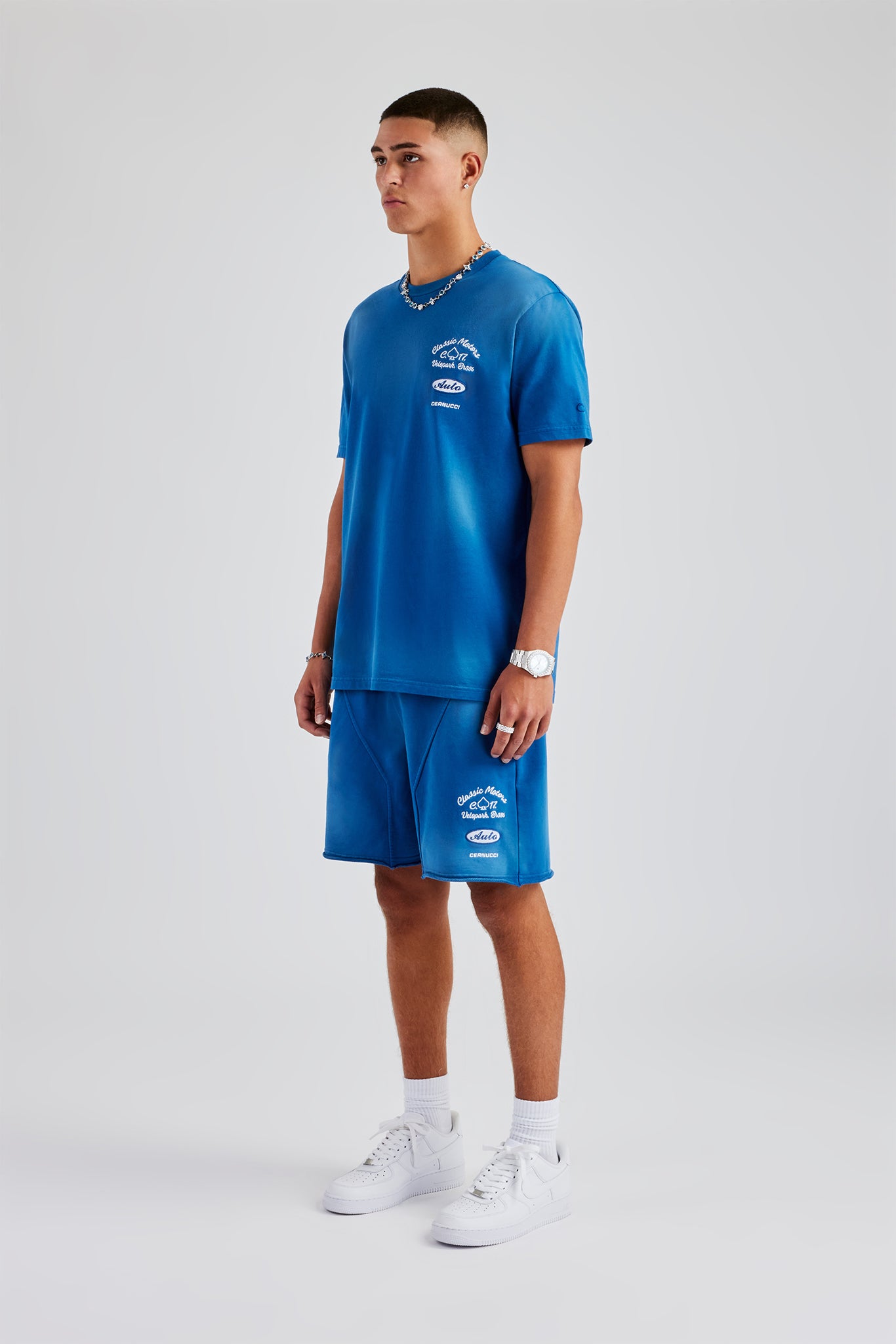 T-Shirt und Shorts im Spray-Wash-Look - Blau